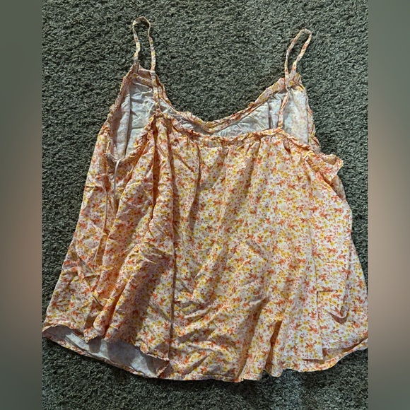 Old Navy Floral Camisole in Orange and Yellow - Picture 3 of 3